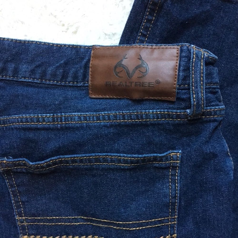 Men’s RealTree Jeans - Picture 12 of 12